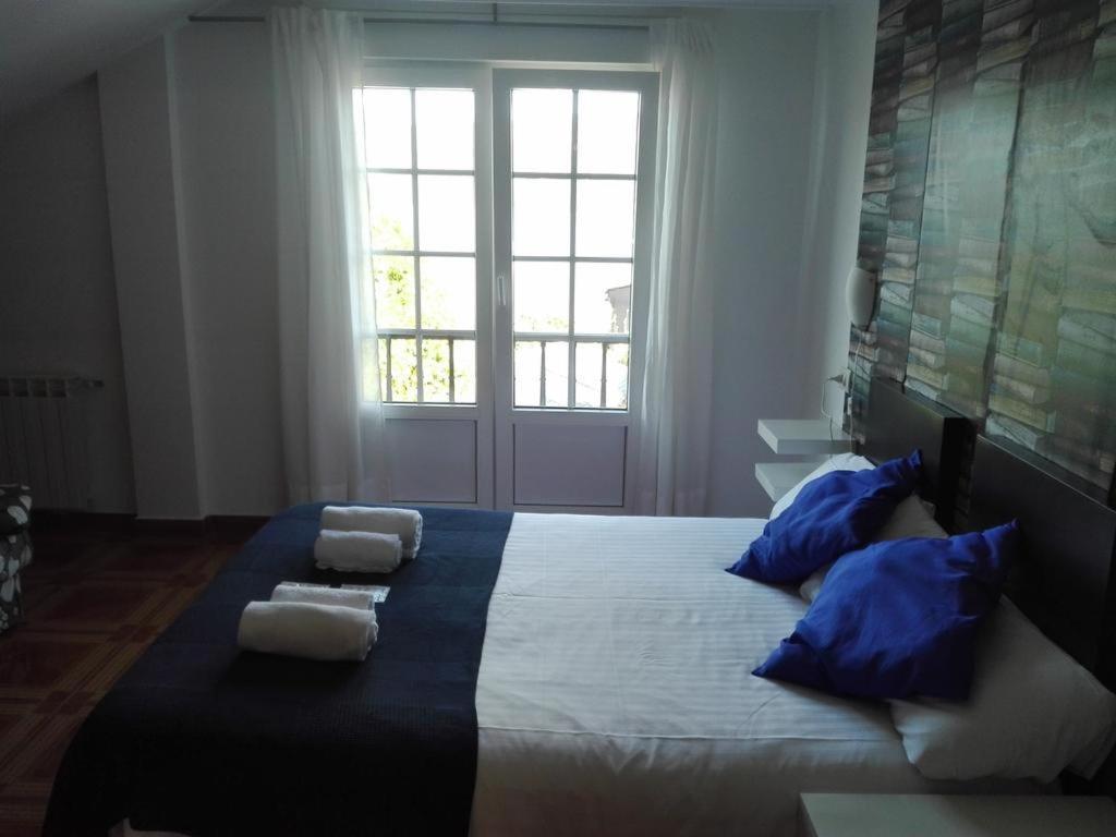 Hotel Corcubion Playa De Quenxe Kültér fotó